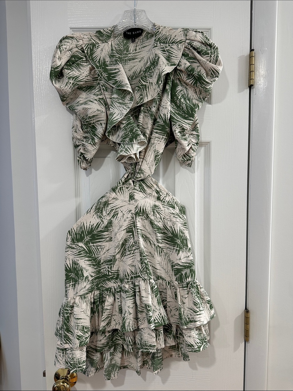 The Sak Green & Cream Palm-Print Ruffle Mini Dress